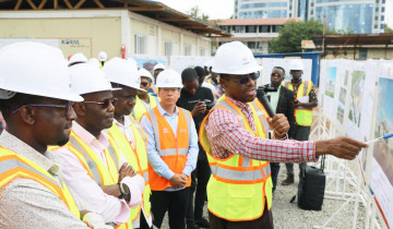 ​PROF. MBARAWA ARIDHISHWA NA MAENDELEO YA MRADI WA SGR MWANZA - ISAKA